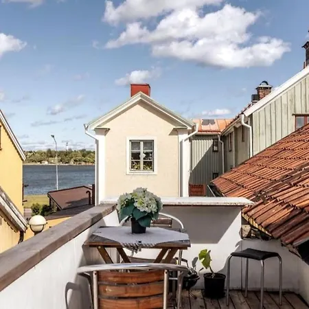 Central Laegenhet I 1700-Talshus Västervik Exterior foto