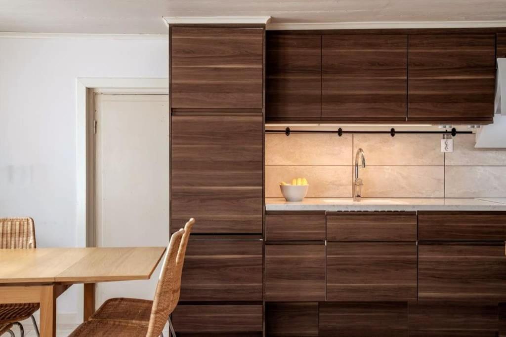 Apartment Laegenhet I 1700-talshus